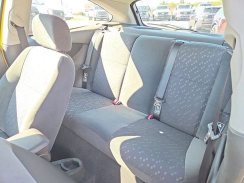 Used 2002 Ford Focus ZX3 Hatchback image 10