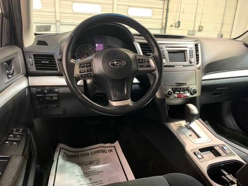 Used 2014 Subaru Outback 2.5i Premium image 4