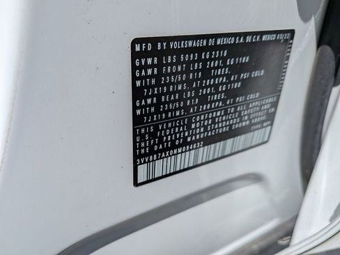 Used 2022 Volkswagen Tiguan SE R-Line AWD/4WD image 31