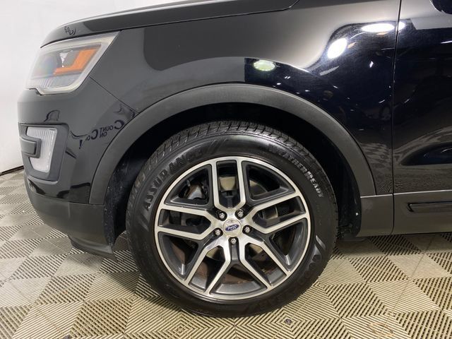 Used 2017 Ford Explorer Sport AWD/4WD image 29