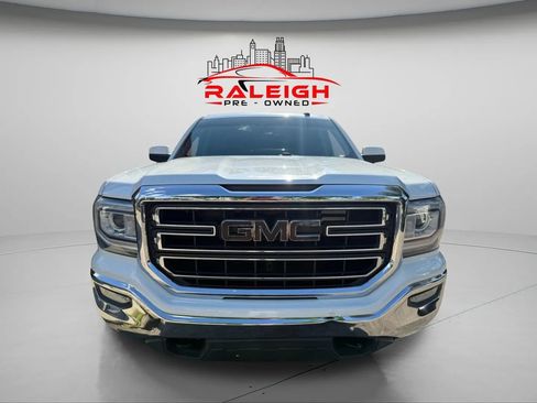 Used 2018 GMC Sierra 1500 SLE w/ SLE Value Package image 10