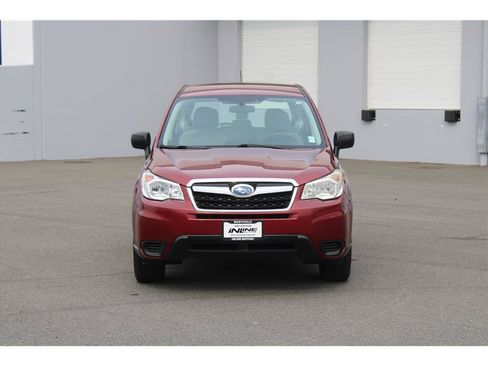 Used 2014 Subaru Forester 2.5i AWD/4WD image 5