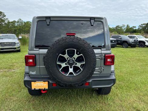 Used 2022 Jeep Wrangler Rubicon w/ LED Lighting Group AWD/4WD image 4