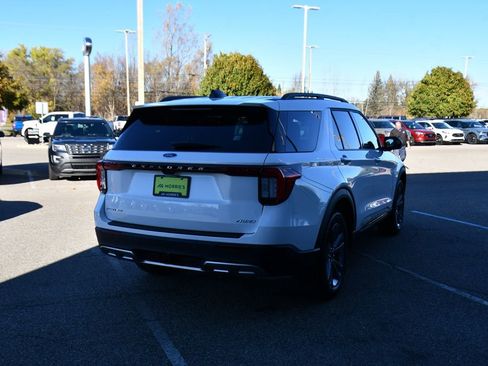Used 2026 Ford Explorer Active w/ Active Comfort Package AWD/4WD image 6