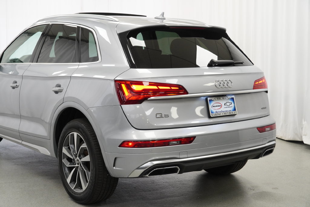 Used 2023 Audi Q5 2.0T Premium w/ Convenience Package AWD/4WD image 40