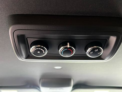 Used 2019 Dodge Grand Caravan SXT FWD image 30