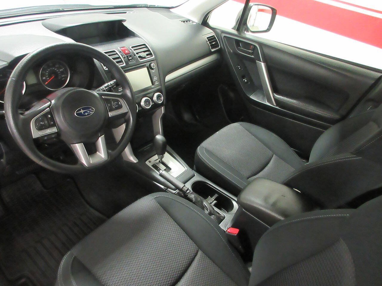 Used 2017 Subaru Forester 2.5i w/ Alloy Wheel Package AWD/4WD image 15