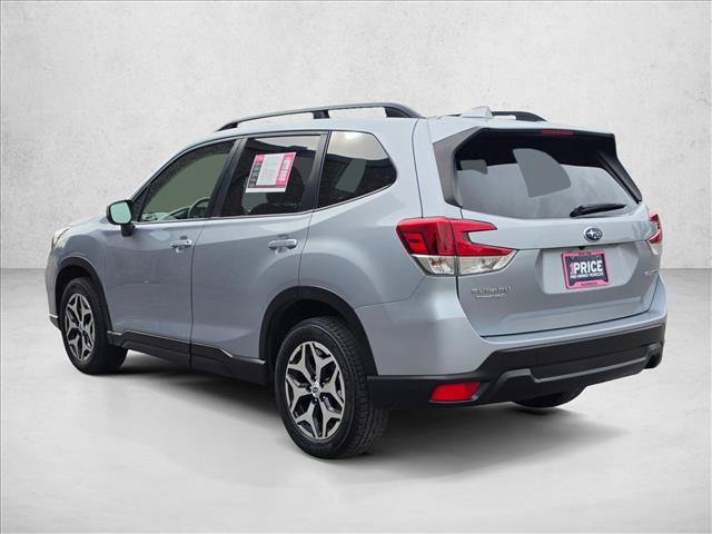 Used 2021 Subaru Forester Premium AWD/4WD image 3