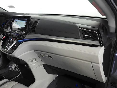 Used 2019 Honda Odyssey Elite image 14
