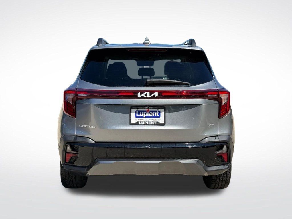 Used 2024 Kia Seltos X-Line AWD/4WD image 5
