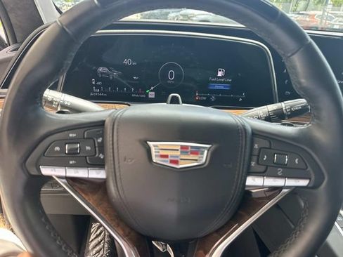 Used 2021 Cadillac Escalade Premium Luxury Platinum w/ LPO, Radiant Package AWD/4WD image 19