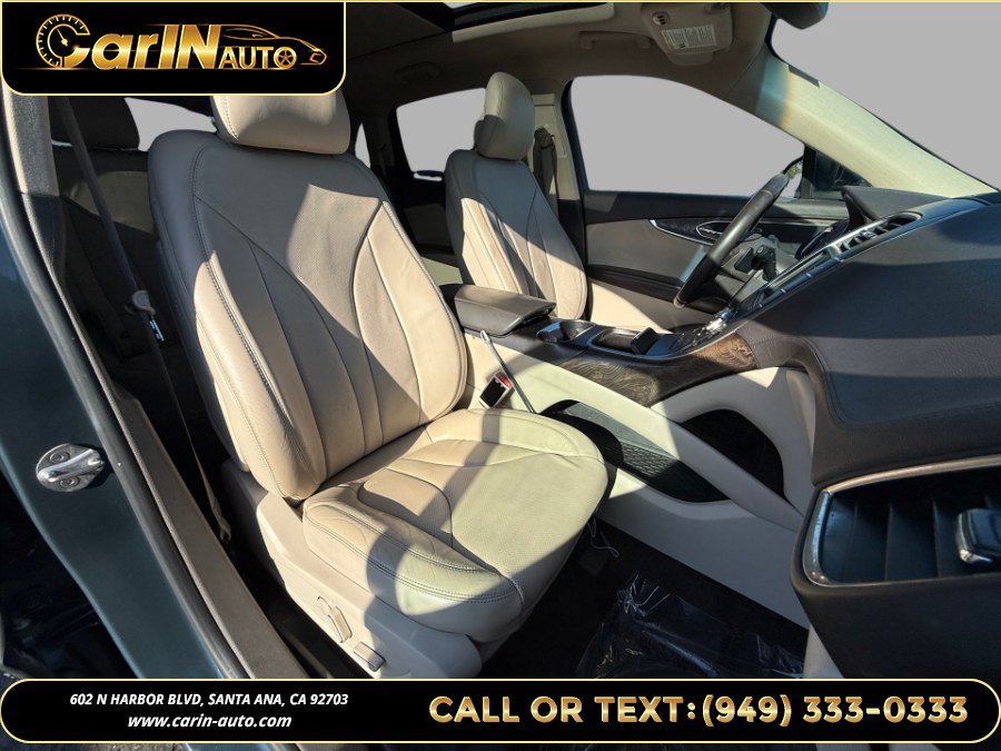 Used 2016 Lincoln MKX Reserve w/ Technology Package FWD image 22