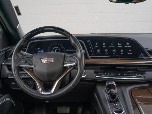 Used 2023 Cadillac Escalade Sport Platinum w/ Heavy-Duty Trailer Package AWD/4WD image 23
