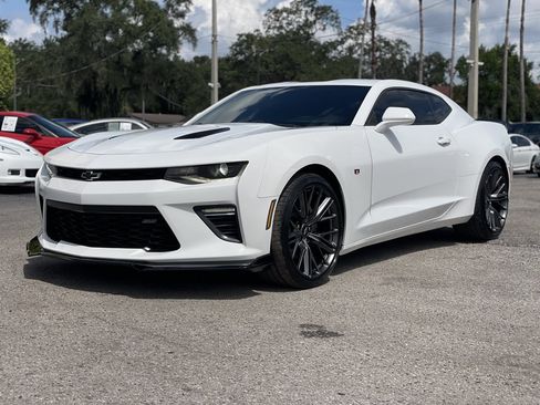 Used 2016 Chevrolet Camaro SS RWD image 9