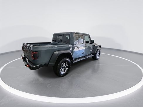 Used 2025 Jeep Gladiator Mojave w/ Convenience Group image 8