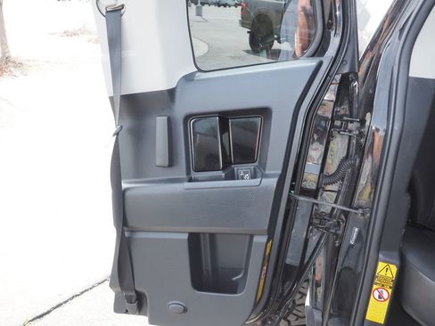 Used 2014 Toyota FJ Cruiser 4WD w/ Upgrade Package image 23