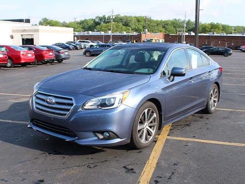 Used 2016 Subaru Legacy 2.5i Limited AWD/4WD image 2