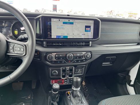 Used 2025 Jeep Wrangler Unlimited Rubicon 4xe w/ Safety Group image 27