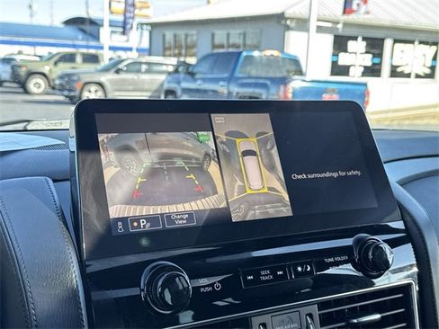 Used 2023 Nissan Armada SL w/ Midnight Edition Package image 20