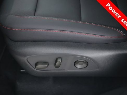 Used 2026 Chevrolet Traverse Z71 AWD/4WD image 18