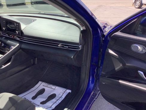 Used 2023 Hyundai Elantra SEL w/ Cargo Package image 31