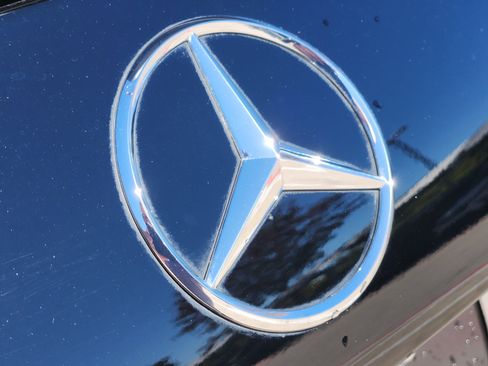 Used 2024 Mercedes-Benz GLB 250 GLB 250 image 9