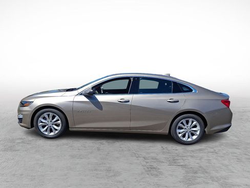 Used 2024 Chevrolet Malibu LT FWD image 2