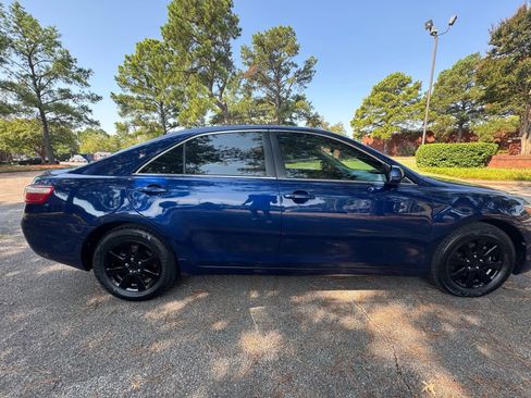 Used 2007 Toyota Camry XLE image 12