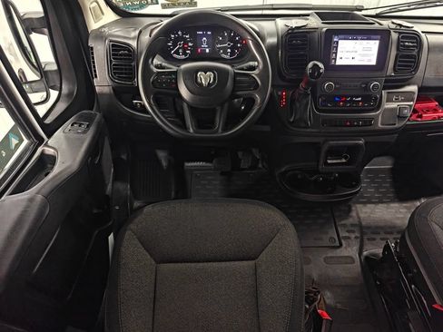 Used 2023 RAM ProMaster 2500 FWD image 4