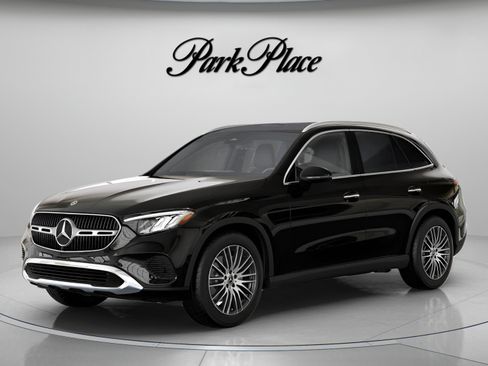 Used 2026 Mercedes-Benz GLC 300 image 1