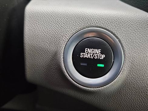 Used 2023 GMC Terrain SLT FWD image 21