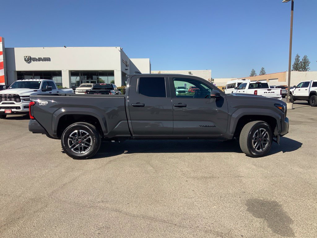 Used 2024 Toyota Tacoma TRD Sport w/ TRD Sport Upgrade Package AWD/4WD image 9
