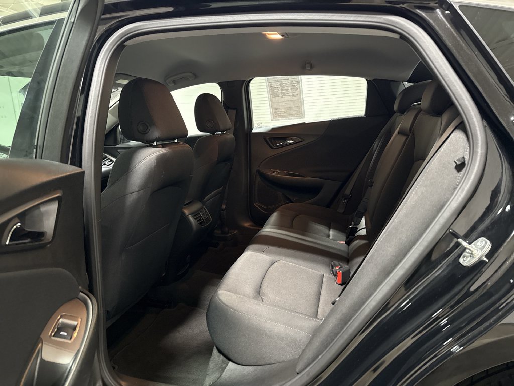 Used 2025 Chevrolet Malibu LT FWD image 22