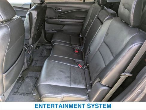 Used 2017 Honda Pilot Touring image 22