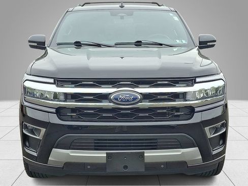 Used 2024 Ford Expedition Limited AWD/4WD image 3