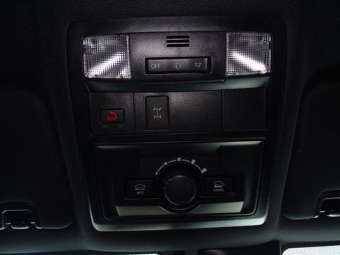 Used 2023 Toyota Tacoma TRD Off-Road w/ Technology Package AWD/4WD image 22