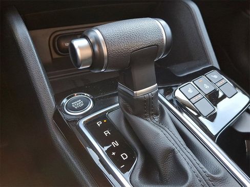 Used 2023 Kia Sportage EX image 13