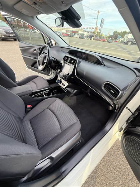 Used 2018 Toyota Prius Prime Plus FWD image 26