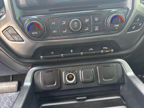 Used 2017 Chevrolet Silverado 1500 LTZ w/ Texas Edition RWD image 18