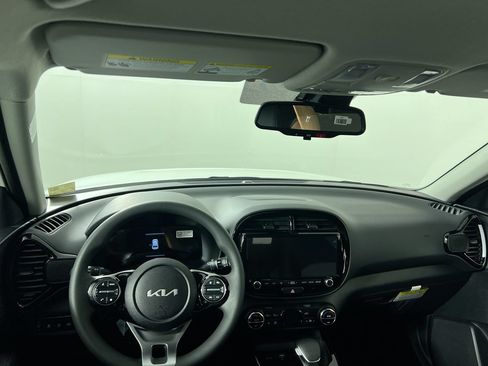 Used 2023 Kia Soul LX w/ Option Group 015 FWD image 29