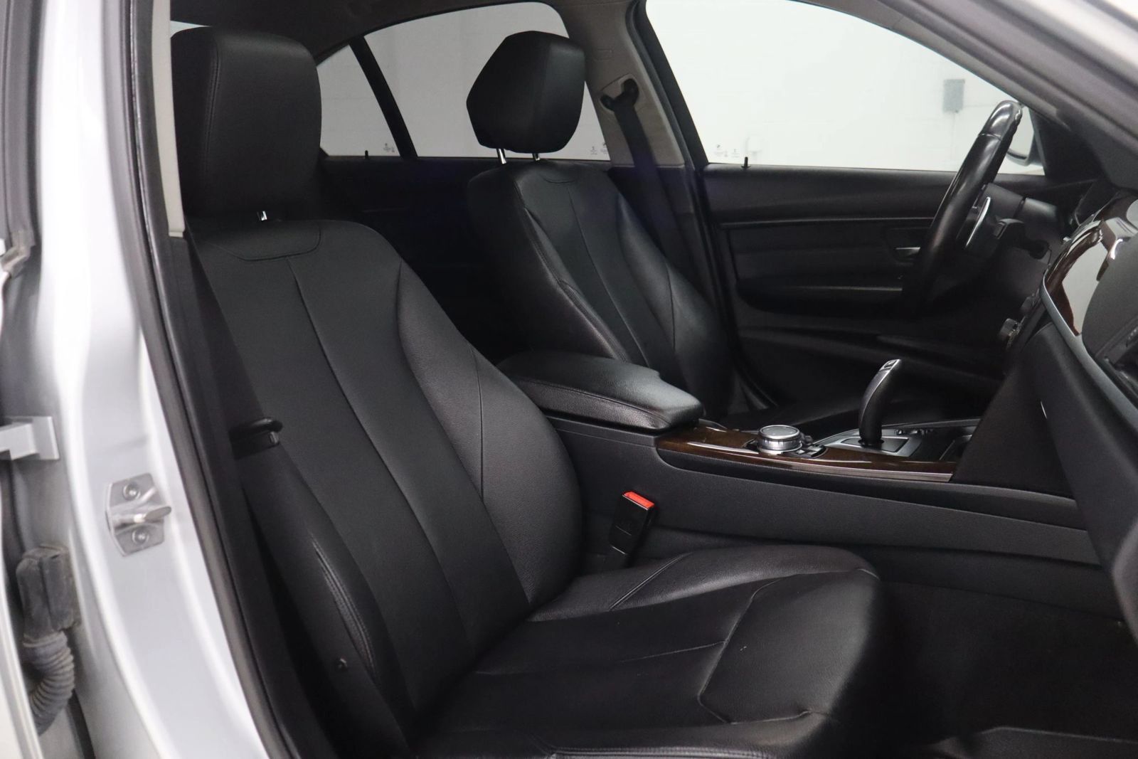 Used 2015 BMW 335i xDrive Sedan AWD/4WD image 22