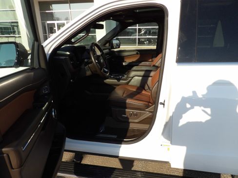 Used 2022 Ford Expedition Max King Ranch image 10