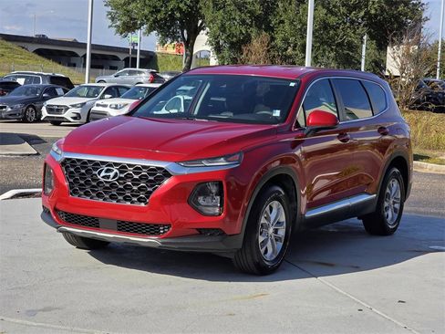 Used 2019 Hyundai Santa Fe SE image 7
