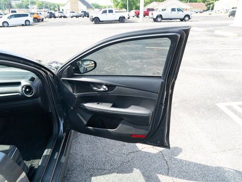 Used 2021 Kia Forte GT-Line FWD image 13