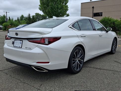 Certified 2023 Lexus ES 350 w/ Premium Package FWD image 7