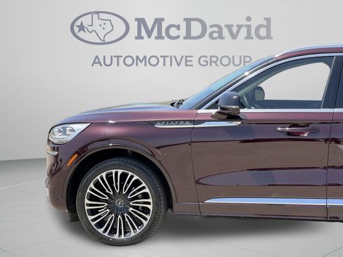 Certified 2024 Lincoln Aviator Black Label w/ Class IV Trailer Tow Package AWD/4WD image 31
