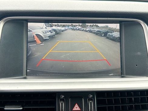 Used 2020 Kia Optima LX FWD image 14