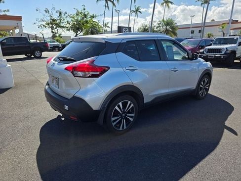 Used 2019 Nissan Kicks SV FWD image 7