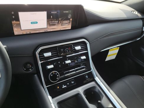 New 2026 Nissan Armada SL w/ Captain's Chari Seat Package image 3