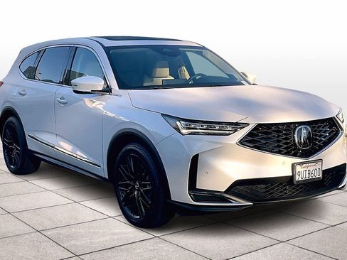 Used 2025 Acura MDX SH-AWD w/ Technology Package image 2